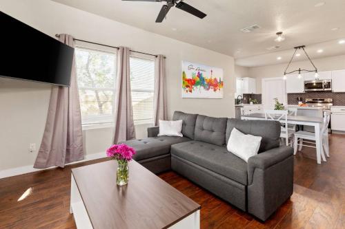 Courtside Getaway in San Antonio, USA