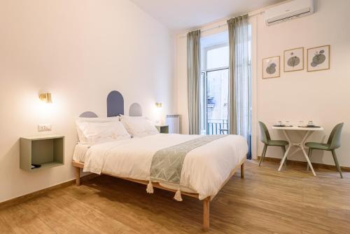 EcoSuite Spaccanapoli, Naples