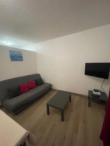 Studio 4 personnes au Tennis Village au Cap d'Agde - Location saisonnière - Agde