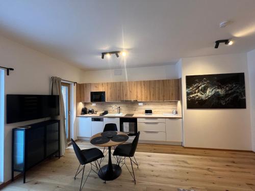 บริการและสิ่งอำนวยความสะดวก, Golden Ridge Apartments in สปินเดิลรูฟ เมลิน