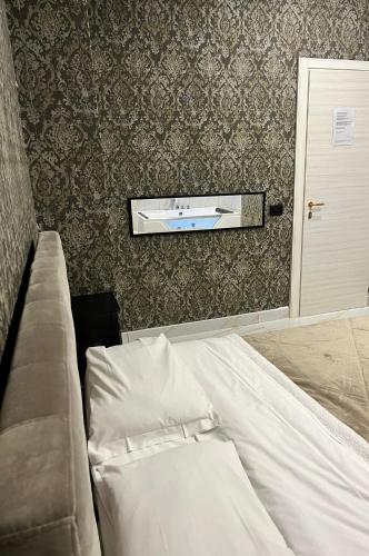 Life Hotel Room Type - Large Double Room