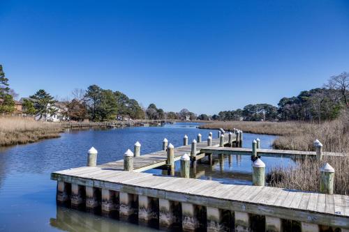 Millville Abode - Dock and Pool Access, Near Beaches