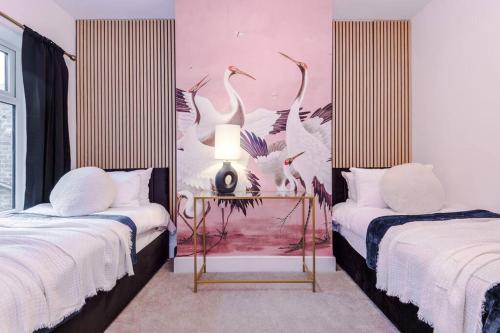 5 Bed Salford Sanctuary Retreat, Manchester