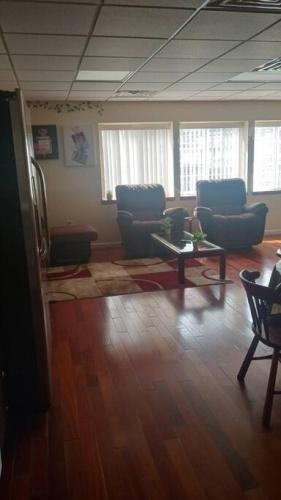 Suite 3 in Schenectady