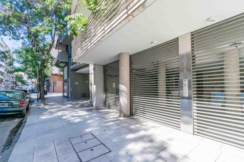 One-Bedroom Apartment image 4