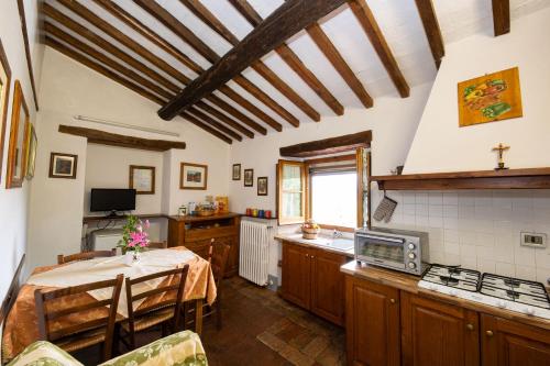 廚房, Agriturismo Il Giardino in 桑塞波爾克羅