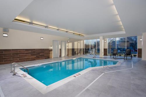 Úszómedence, Fairfield by Marriott Inn & Suites Indianapolis Plainfield in Plainfield (Indiana)