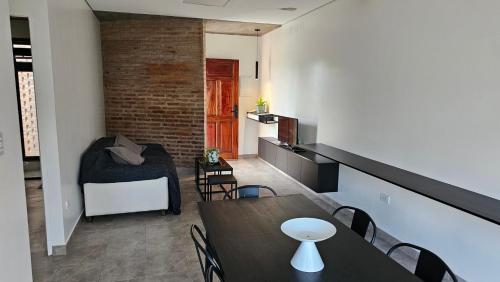 숙소 외관, Casa J moderna con amplio jardín en barrio de profesionales (Casa J moderna con amplio jardin en barrio de profesionales) in 바리오 알토 라 비나