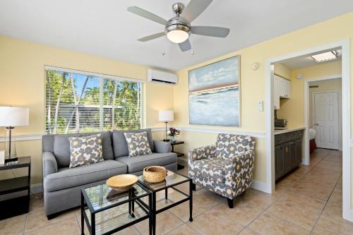 Bay Harbor Lodge - image 6