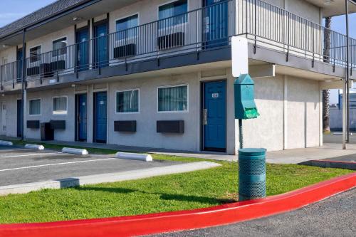 Motel 6-Anaheim, CA - Fullerton East