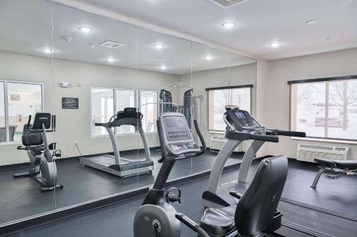 Sleep Inn & Suites Washington near Peoria - main image