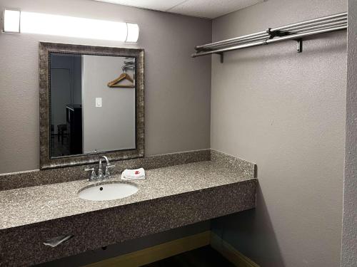Studio 6 Artesia CA – Artesia, CA