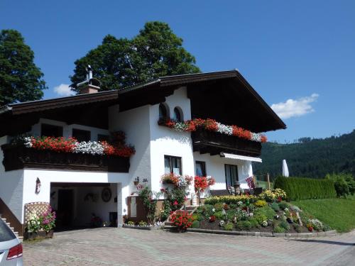 Haus Ratgeb - Accommodation - Filzmoos