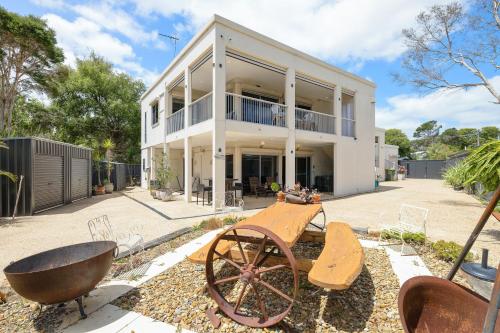 Foreshore Retreat in Grantville