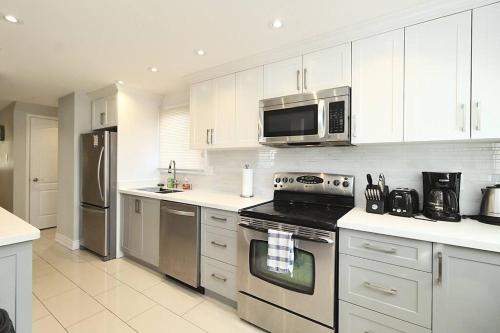 Barrie House near to all amenities - Barrie