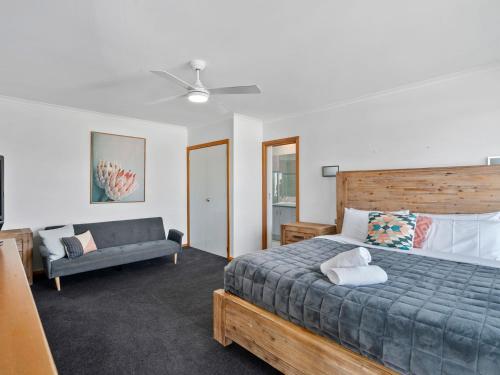 Yarrawonga Lakeside Apartment 44
