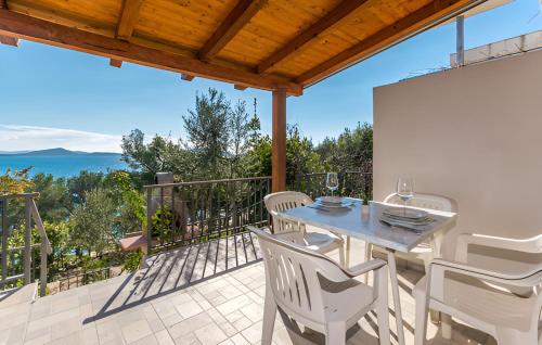 Studio with Terrace and Sea View image 2