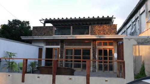Exterior view, Pousada Guaruja, suites Praia do tombo near Cafeteria Constantinopla