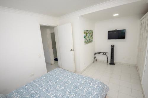 Apartment image 8