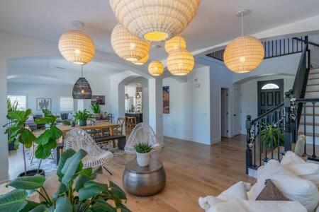Carlsbad Dream House with Hot Tub Walk to Beach in Carlsbad, USA