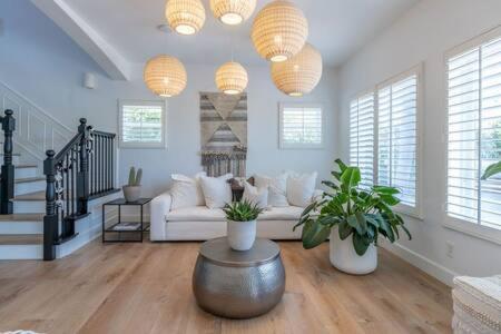 Carlsbad Dream House with Hot Tub Walk to Beach in Carlsbad, USA