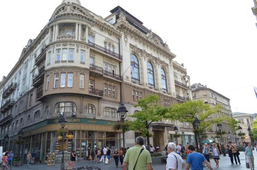 Belle Apartments - Square 8 - image 2