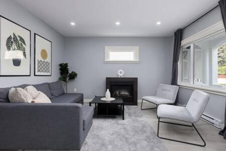 Spacious 4 BR House in Park Drive in Vancouver, Canada