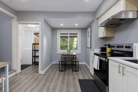 Spacious 4 BR House in Park Drive in Vancouver, Canada