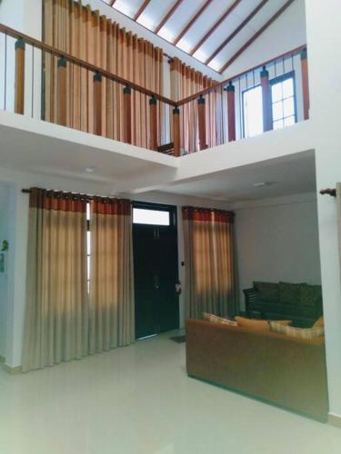 Colombo Villa Near Bolgoda Lake 5 Bed 2.5 Bath