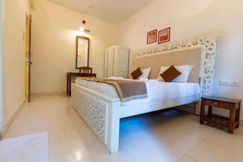 White Stay 2bhk in Candolim - Quirkystays