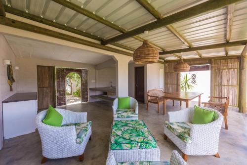 Quaint 4-Bedroom Cottage in a fishing village