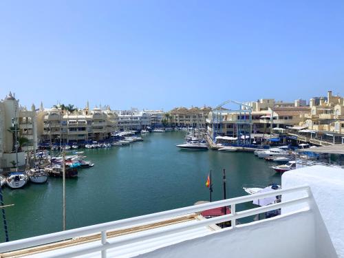 Benalmadena Harbour Penthouse with big terrace and sea view