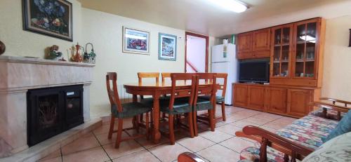 Joanet Guarda turismo familiar en plena naturaleza in L'Avella