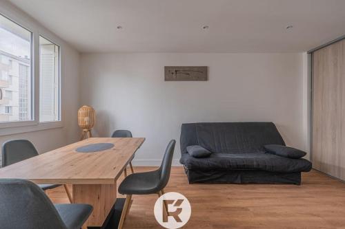 R'Apparts T2 Refuge Chic in Quartier Capuche-Allies