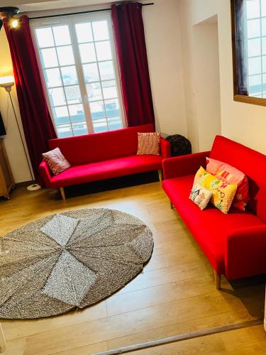 B&B Mirepoix - No 14 , 15 meters plein centre Mirepoix apartment Très Calme Netflix ,Terrace Sleeps 4 70 m2 - Bed and Breakfast Mirepoix