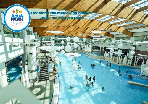 AQUA HOUSE