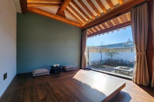 Hotelarrive Taean Tiann Hanokbeachresort in Taean-gun