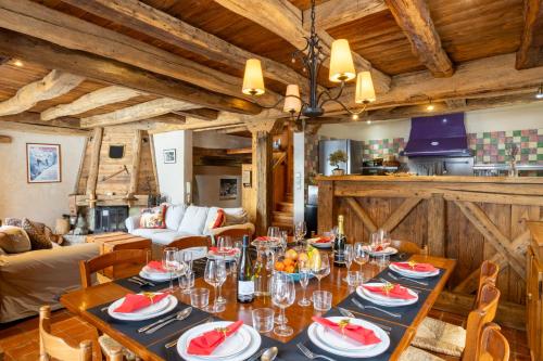 Chalet Melusine - Big Chalet w Spa, Huge Terrace, Views & Privacy! - Location, gîte - Chamonix-Mont-Blanc