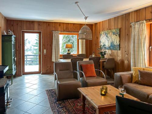 Holzhaus Heidedorf in Winterberg, Deutschland