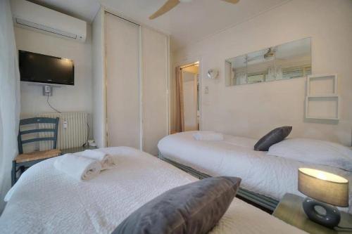 One Bed Apt in the center of Cannes - 2198 - image 2