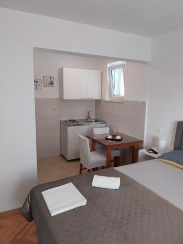 Apartments Rose Loboja - image 9