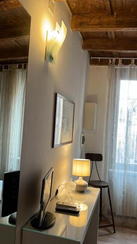 Deluxe Apartment image 1