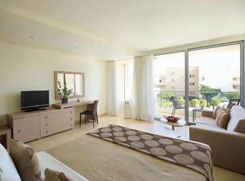 The Ixian Grand & All Suites - Adults Only Hotel – Ixia, AZ