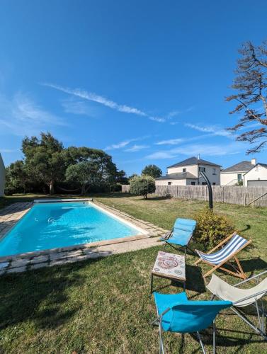 Maison et PISCINE proche de la plage - 8 personnes