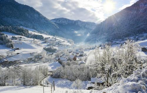 NEUF chalet 2p Le Suet JACUZZI privatif in Entremont