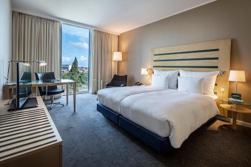 Clarion Hotel Copenhagen Airport - image 2