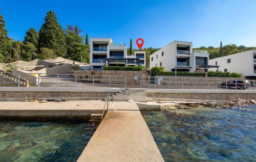 2 Bedroom Nice Apartment In Omisalj - Location saisonnière - Omišalj