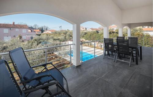2 Bedroom Lovely Apartment In Nova Vas