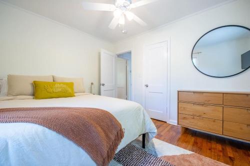 Cottage in Midtown, Central Location Cottage in Midtown, Central Location