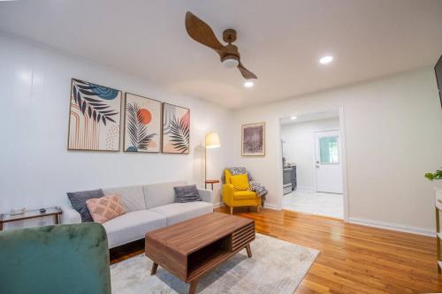 Cottage in Midtown, Central Location Cottage in Midtown, Central Location